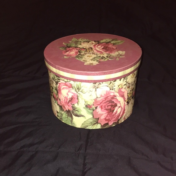 Suede Hat with Fox Hair Trim - Picture 8 of 11